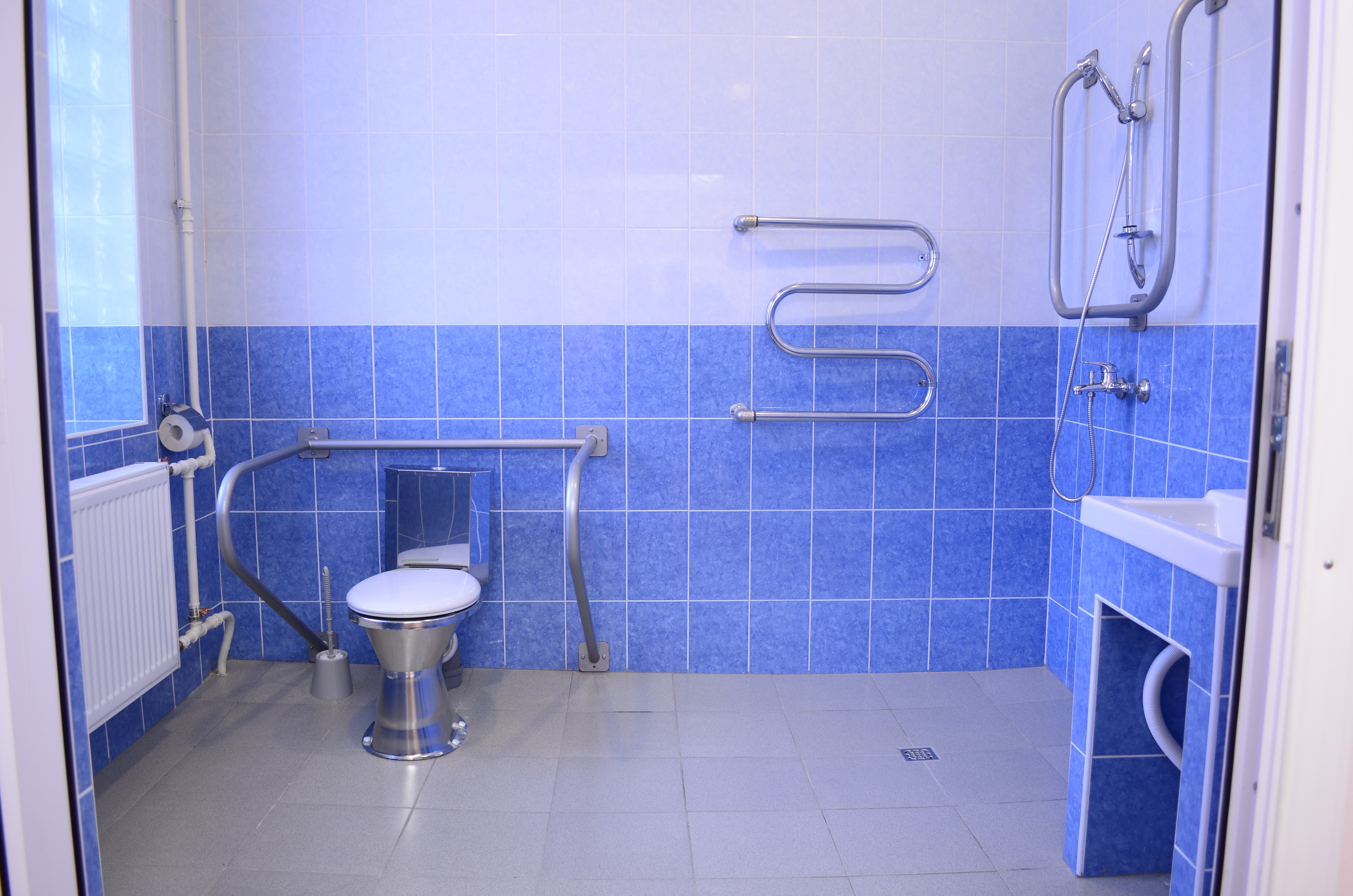 �������